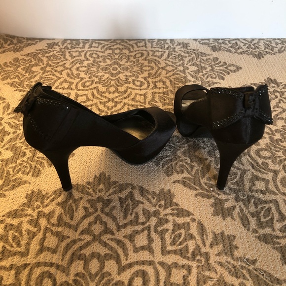 Jolie Satin Bow High Heels - Picture 1 of 6